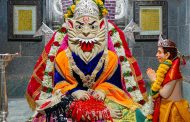 माऊलींच्या संजीवन समाधीवर साकारला चंदन ऊटीतून नृसिंह अवतार