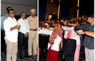 सुप्रसिद्ध अभिनेते भरत जाधव यांनी साधला महापालिकेच्या  सफाई कर्मचाऱ्यांशी संवाद