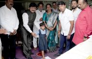 जिथे कधी विद्यार्थी होते, तिथे आज आमदार म्हणून स्वागतासाठी उभे राहिले; अमित गोरखे यांची भावनिक भेट..!