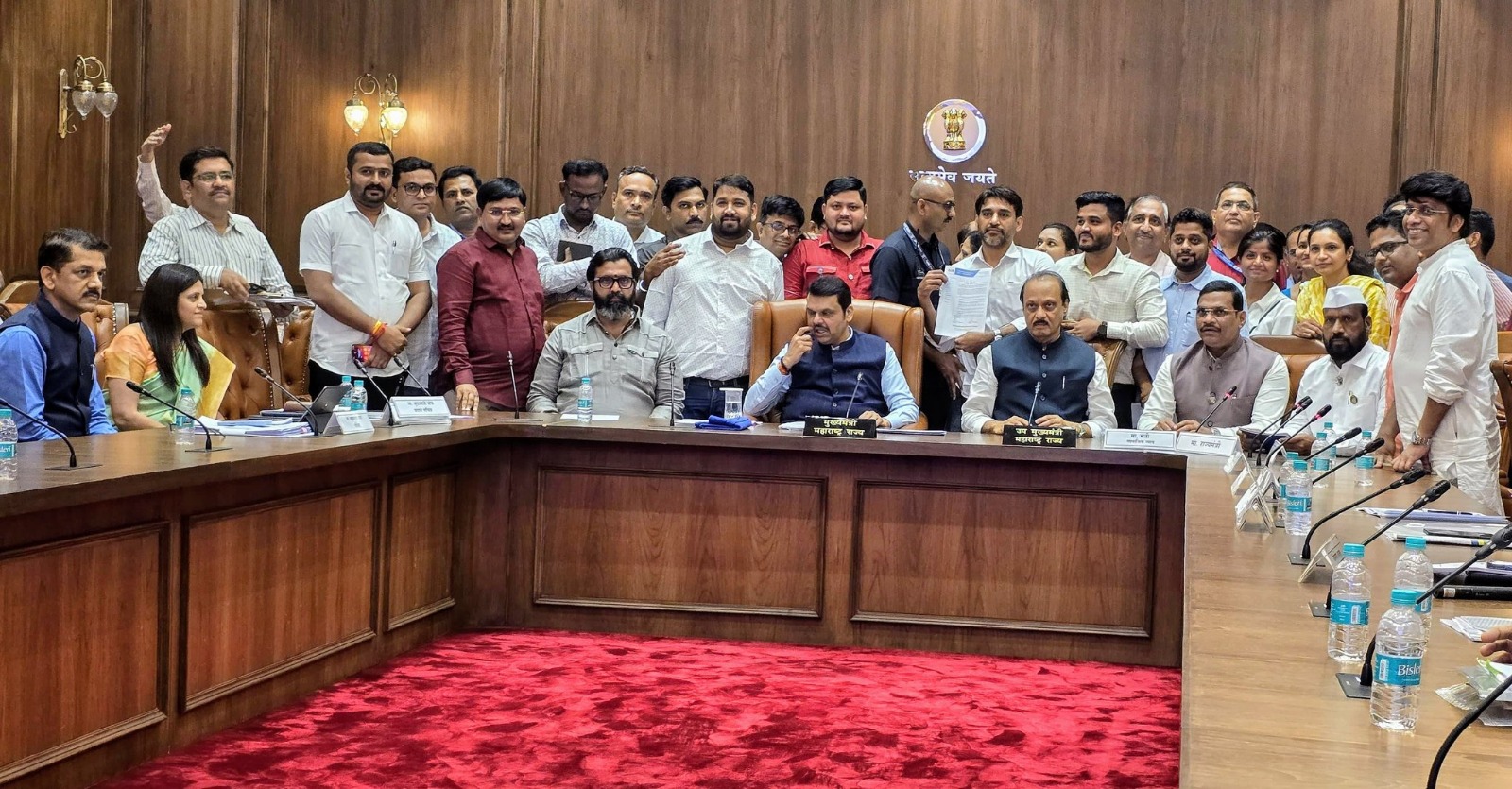 ‘‘हिंजवडी आयटी पार्क’’साठी मुख्यमंत्र्यांकडे 