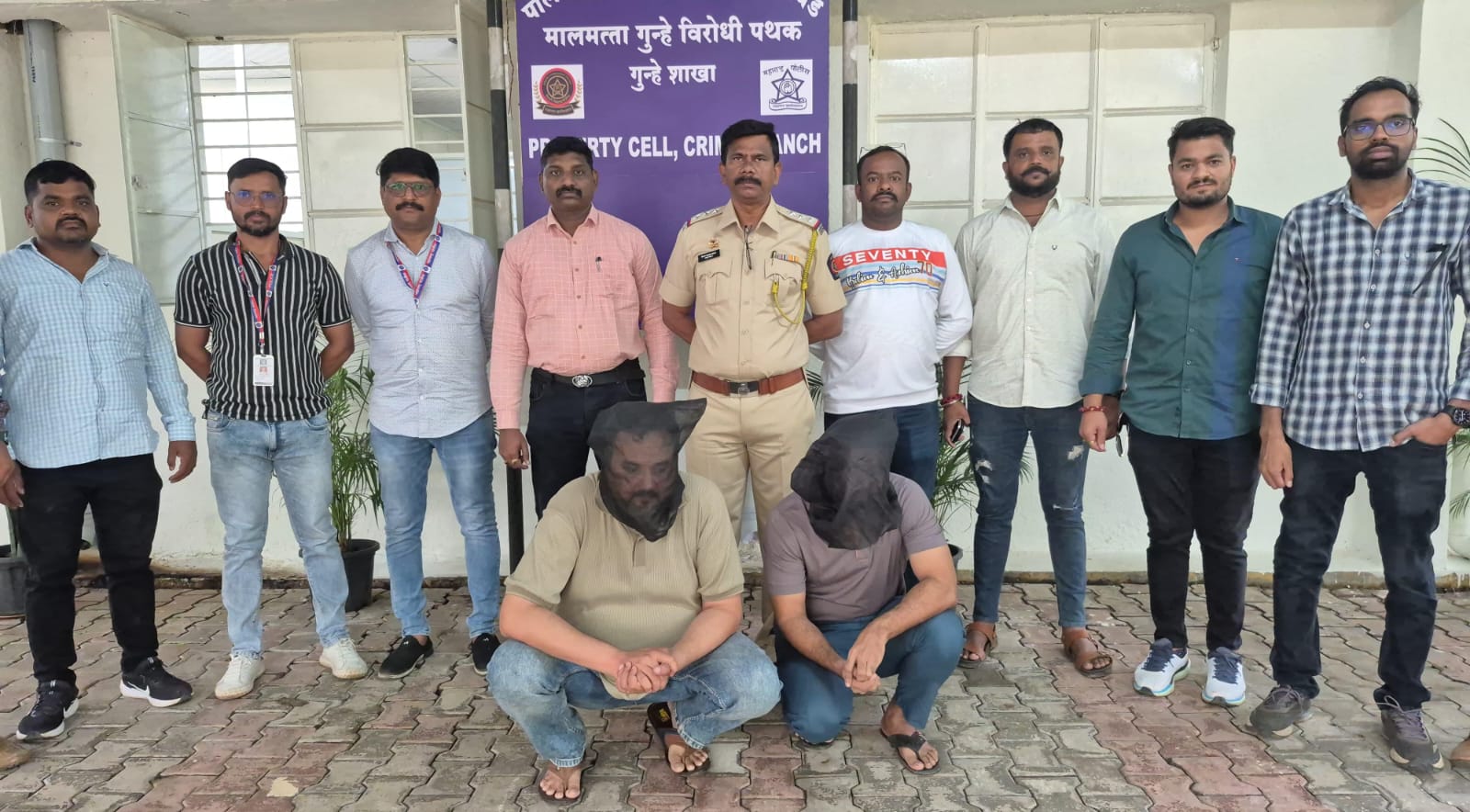 रक्तचंदन तस्करीच्या गुन्ह्यातील फरार आरोपीसह दोघांना नेरूळ येथून अटक; पिंपरी चिंचवड पोलिसांच्या मालमत्ता गुन्हे विरोधी पथकाची कामगिरी