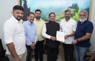 पुनावळे परिसरातील नागरिकांना भेडसावणाऱ्या समस्या सोडवा; सोसायटीवासियांचे खासदार श्रीरंग बारणे यांना निवेदन