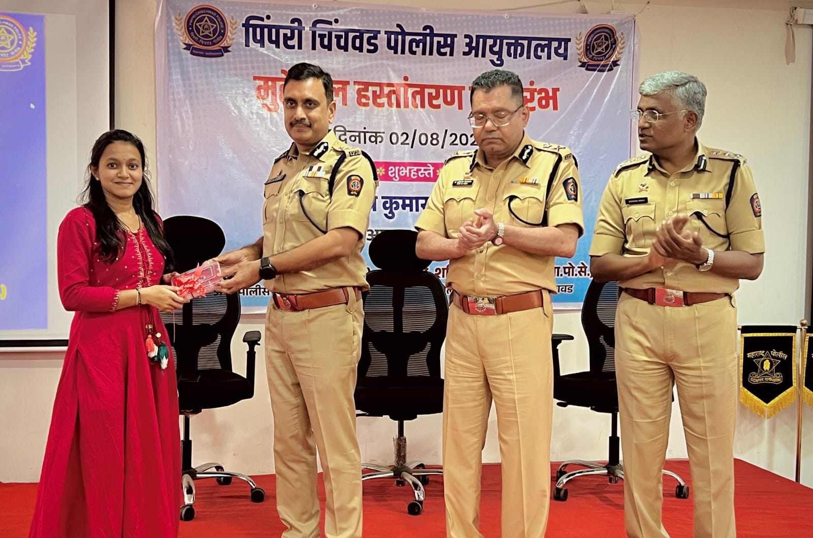 पिंपरी चिंचवड पोलिसांची कौतुकास्पद कामगिरी : २३१ जणांना तब्बल ६ कोटींचा मुद्देमाल केला परत; सोन्याचे दागिने, वाहने, रोख रक्कम, मोबाईल फोन यांचा समावेश