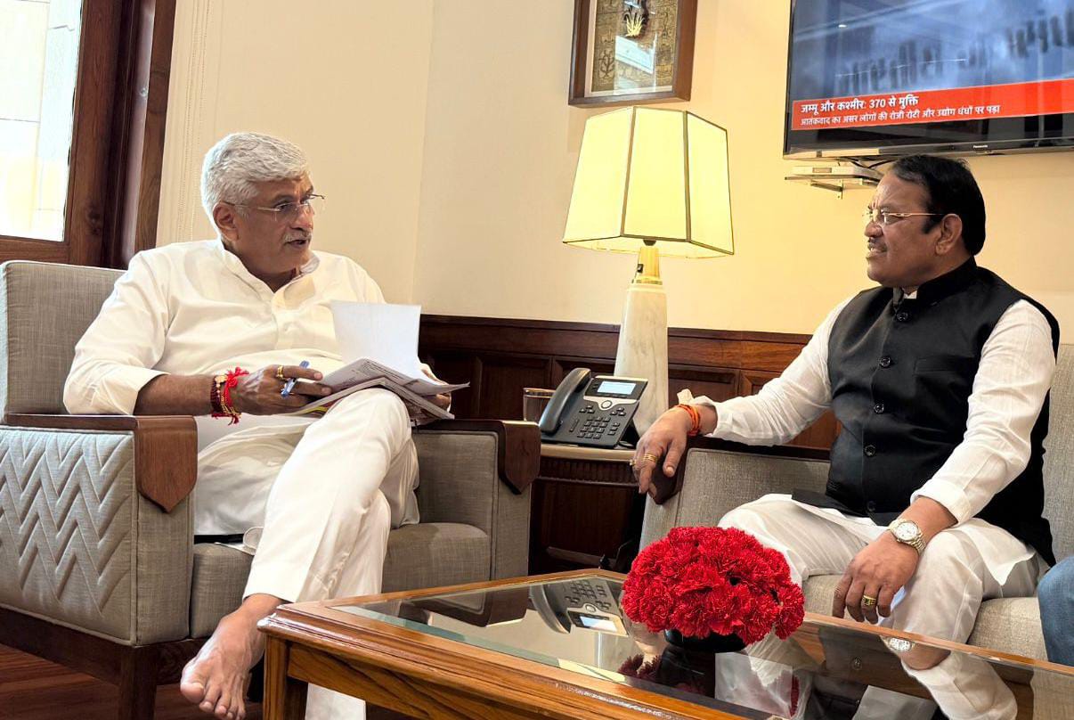 छत्रपती शिवाजी महाराजांच्या किल्ल्यांचा जागतिक वारसा स्थळांच्या यादीत समावेश; खासदार श्रीरंग बारणे यांनी मानले केंद्रीय पर्यटन, सांस्कृतीक मंत्री गजेंद्रसिह शेखावत यांचे आभार