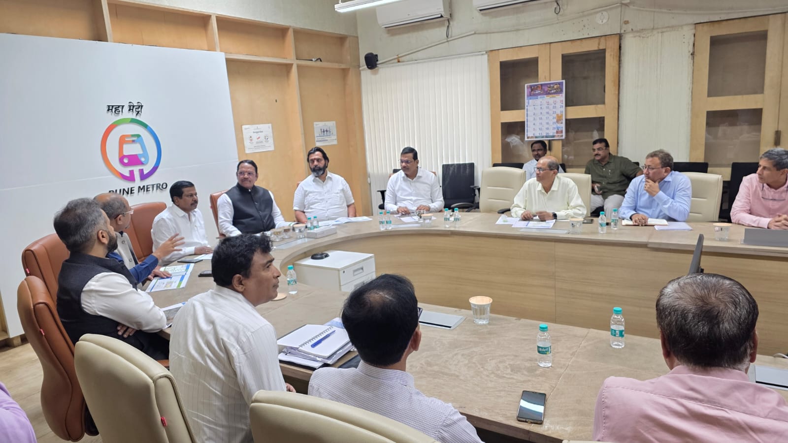 वाढते नागरीकरण लक्षात घेता मेट्रो कारची संख्या ३ ऐवजी ६ करा; मेट्रोच्या बैठकीत आमदार शंकर जगताप यांची सूचना