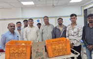 आकुर्डी रूग्णालयात रुग्णांना फळे वाटून हर्षवर्धन सपकाळ यांचा वाढदिवस साजरा