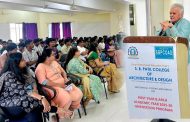 एस. बी. पाटील आर्किटेक्चर महाविद्यालयात प्रथम वर्षाच्या विद्यार्थ्यांचे स्वागत