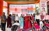 नवरात्रोत्सवाच्या निमित्ताने लाल रंगाचा संदेश : उन्नती सोशल फाउंडेशन आणि लायन्स क्लबच्या संयुक्त रक्तदान शिबिरातून जीवनदानाला बळकटी