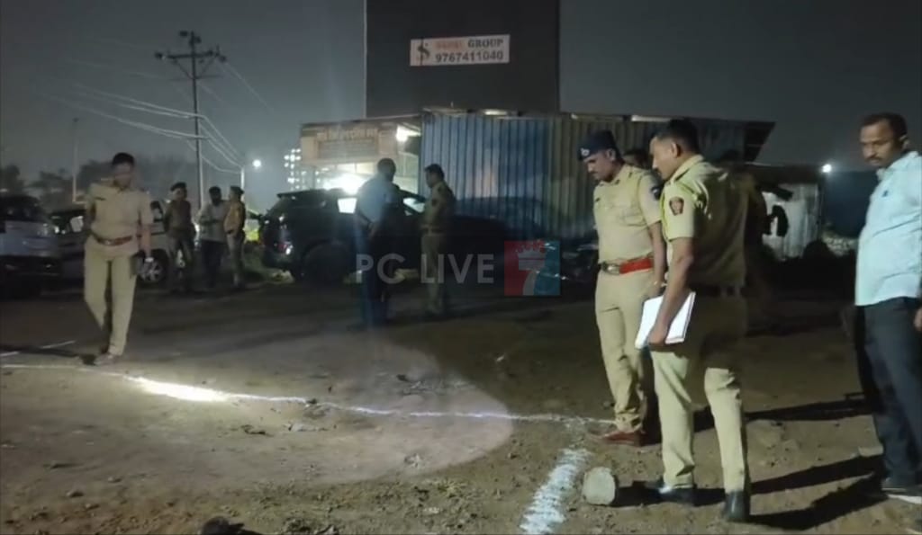 चऱ्होली येथे तरुणाचा खून, फॉर्च्यूनर गाडीत मित्रांनीच केला गोळीबार