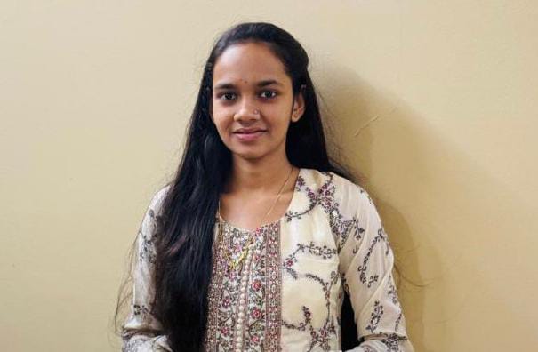 डंपरच्या चाकाखाली सापडून तरुणीचा मृत्यू