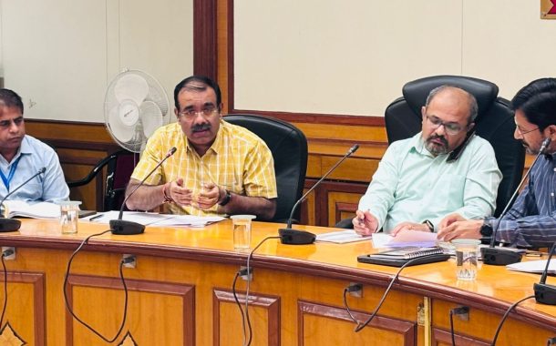 मतदार यादीवर प्राप्त होणाऱ्या सूचनांची गांभिर्याने दखल घ्या - आयुक्त श्रावण हर्डीकर