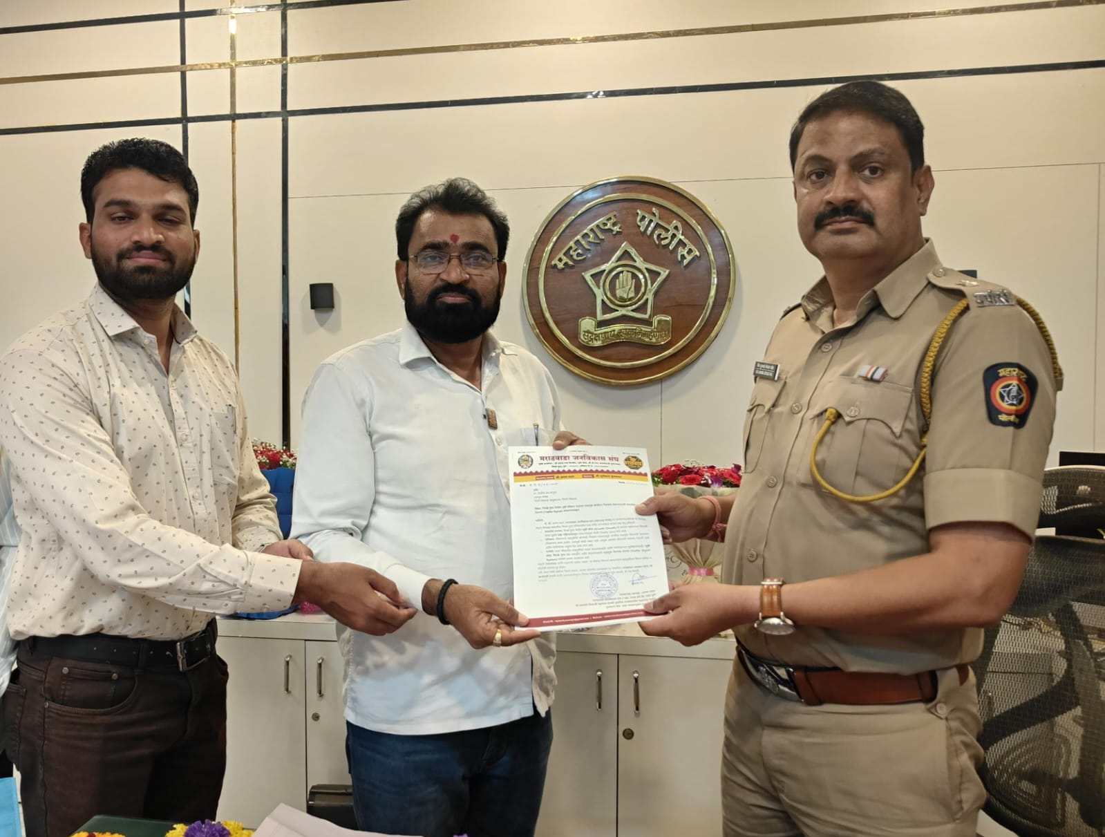 पिंपळे गुरवच्या सृष्टी चौकात वाहतूक नियंत्रक सिग्नल बसविण्याची मागणी; अरुण पवार यांचे वाहतूक शाखेला निवेदन