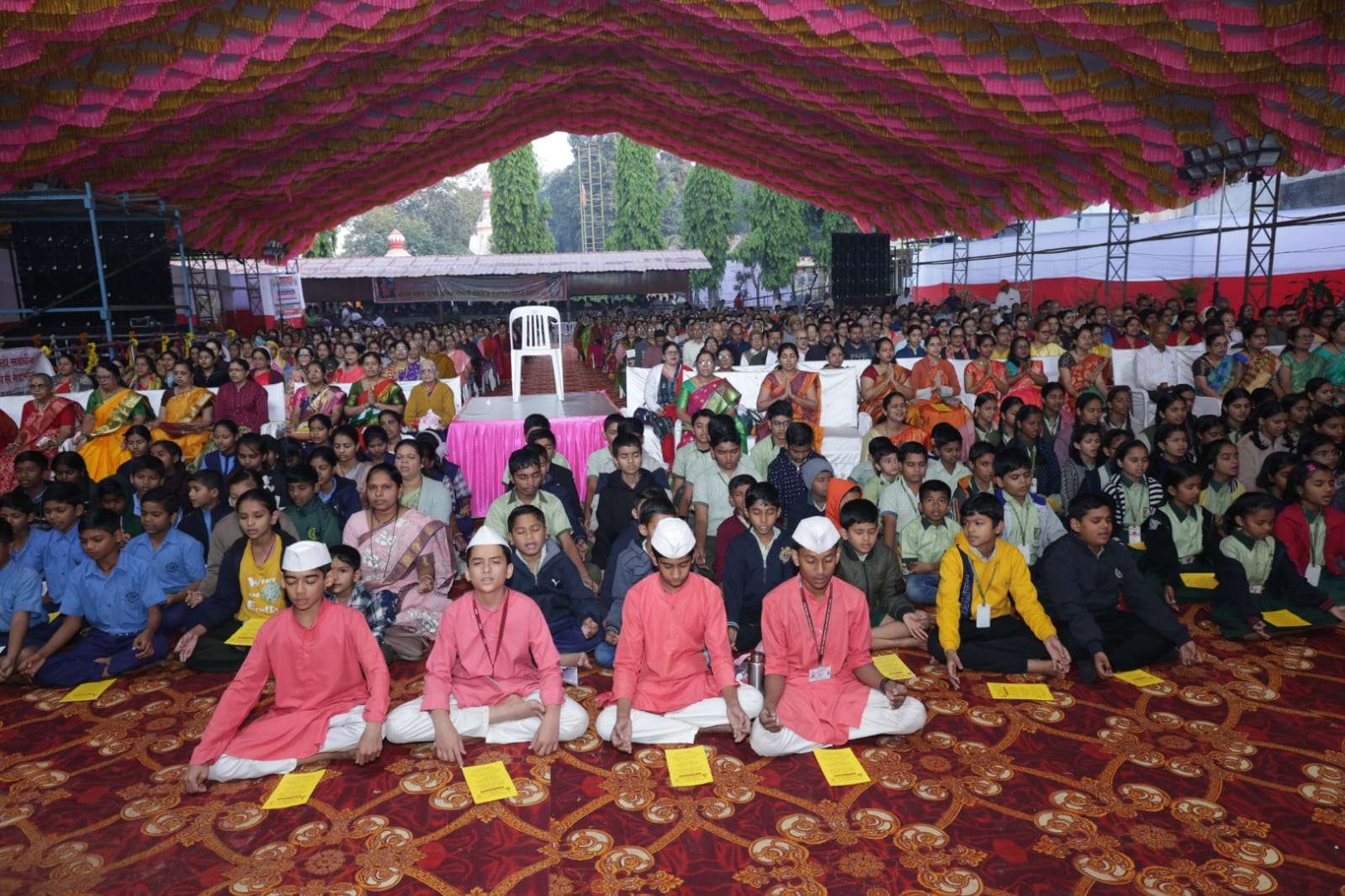 श्री मोरया गोसावी संजीवन समाधी महोत्सवात सामूहिक अथर्वशीर्ष पठण व पवनामाईची आरती