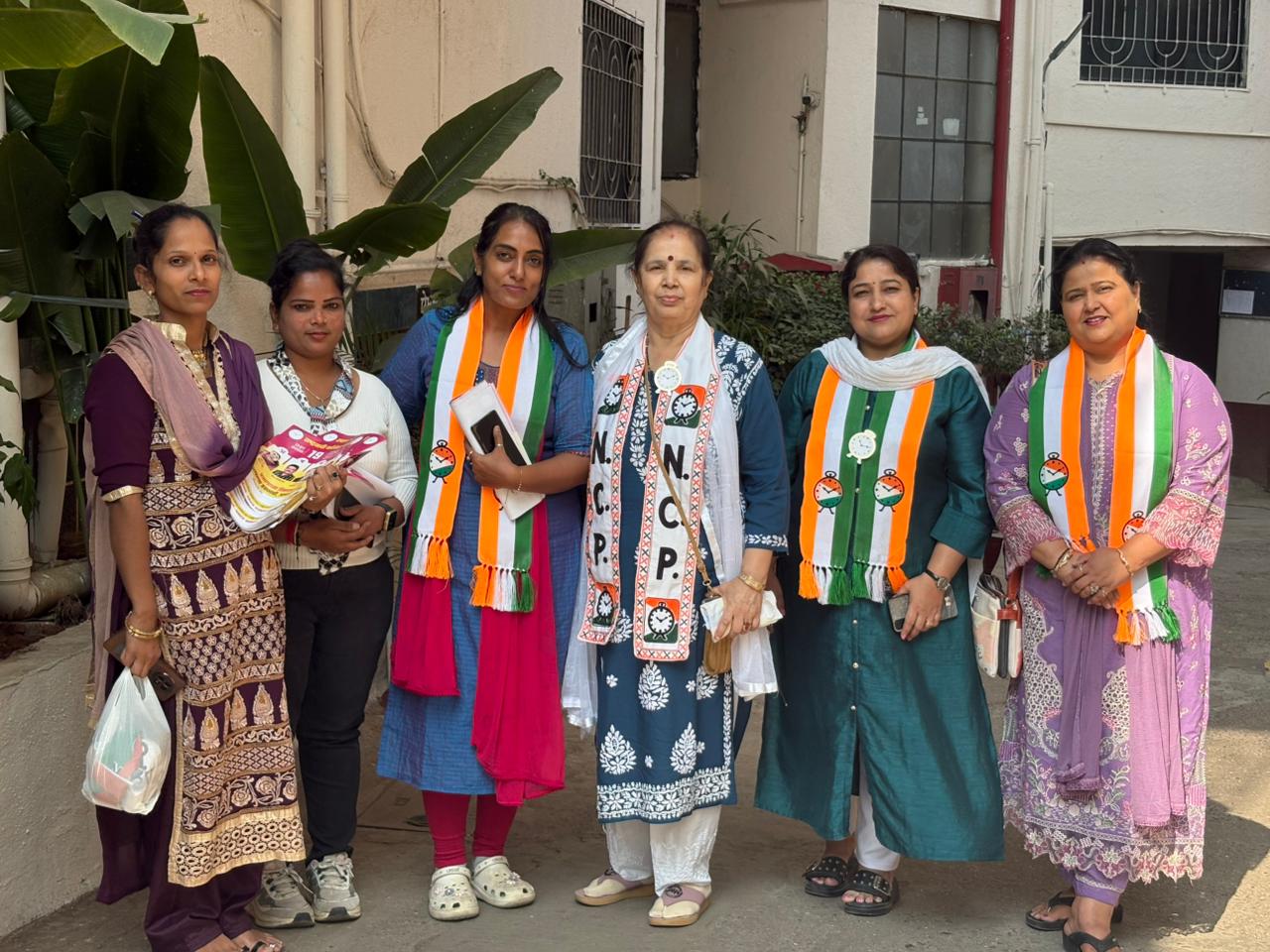 राष्ट्रवादी काँग्रेसच शहराचा नियोजनबद्ध विकास करू शकते, सोसायटी धारकांचा विश्वास; प्रभाग क्र.१९ मधील उमेदवारांनी साधला सोसायटी धारकांशी संवाद