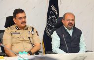 निवडणूक शांततेत व सुरळित पार पाडण्यासाठी समन्वयाने काम करा - पोलिस आयुक्त विनयकुमार चौबे