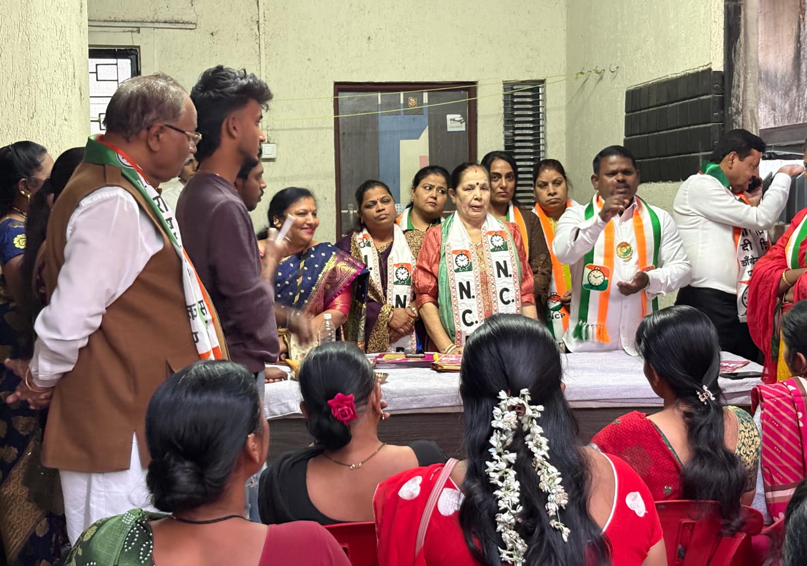 राष्ट्रवादी महिला भगिनींचा, ज्येष्ठांचा सन्मान करणारा पक्ष - माजी नगरसेविका सविता आसवानी