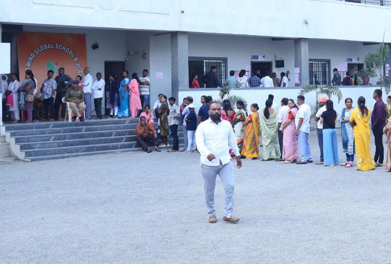 पिंपरी-चिंचवड महापालिका निवडणूक : दुपारी ३.३० वाजेपर्यंत ४०.५ टक्के मतदान