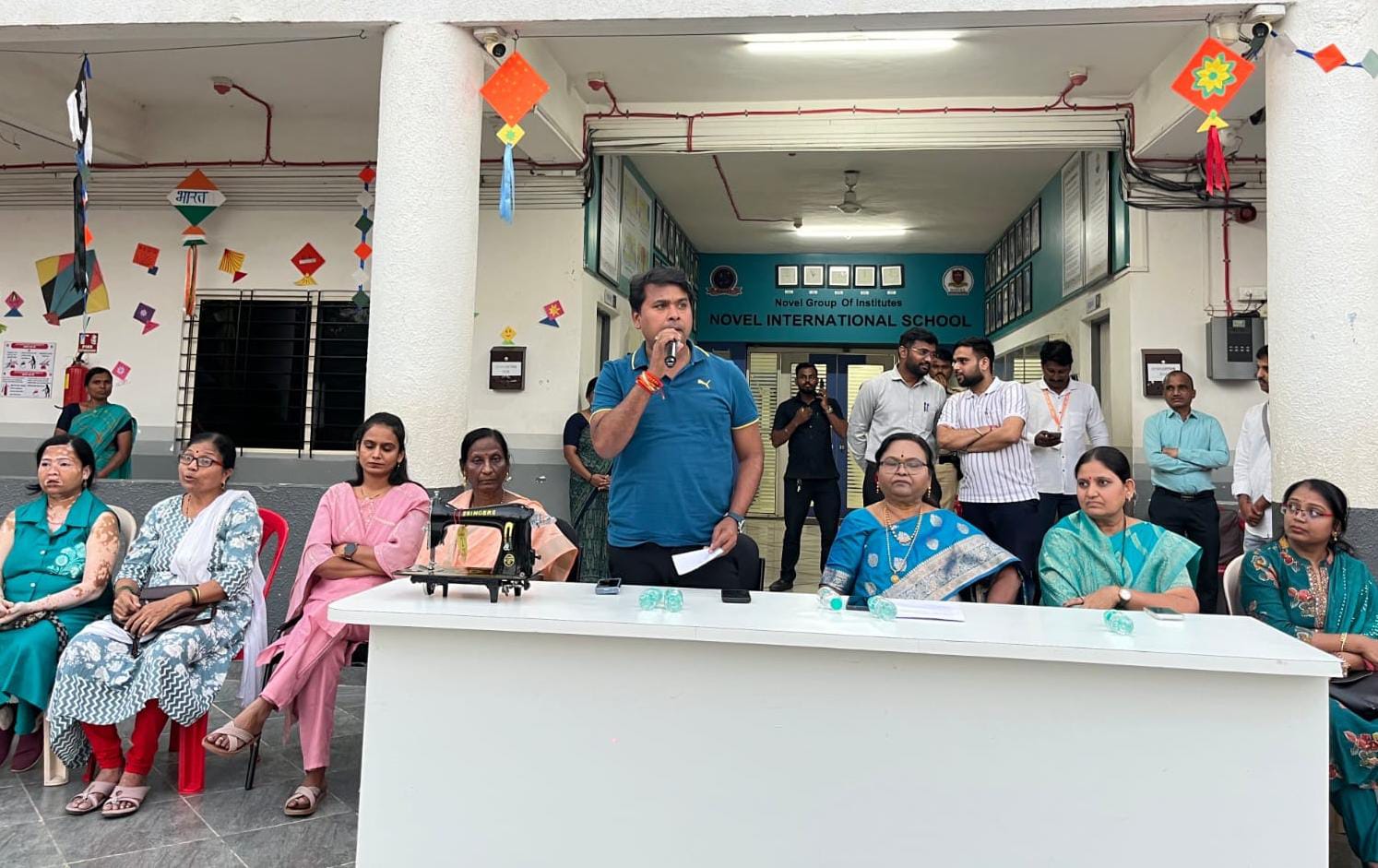 आमदार अमित गोरखे यांच्या पुढाकारातून ४०० महिलांना 'स्वावलंबनाचे' बळ; शिलाई मशीन व किटचे भव्य वाटप