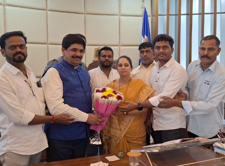 नवी मुंबईच्या महापौर सुजाता पाटील यांचा राष्ट्रीय श्रमिक आघाडीकडून सत्कार