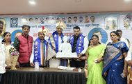 कुणाल वाव्हळकर आणि धर्मपाल तंतरपाळे यांची नगरसेवकपदी निवड झाल्याबद्दल रिपाइंच्या वतीने भव्य सत्कार