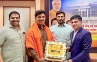 महापौर रवि लांडगे यांचा “माझा फार्मासिस्ट, माझा अभिमान” या गौरवचिन्हाने सन्मान