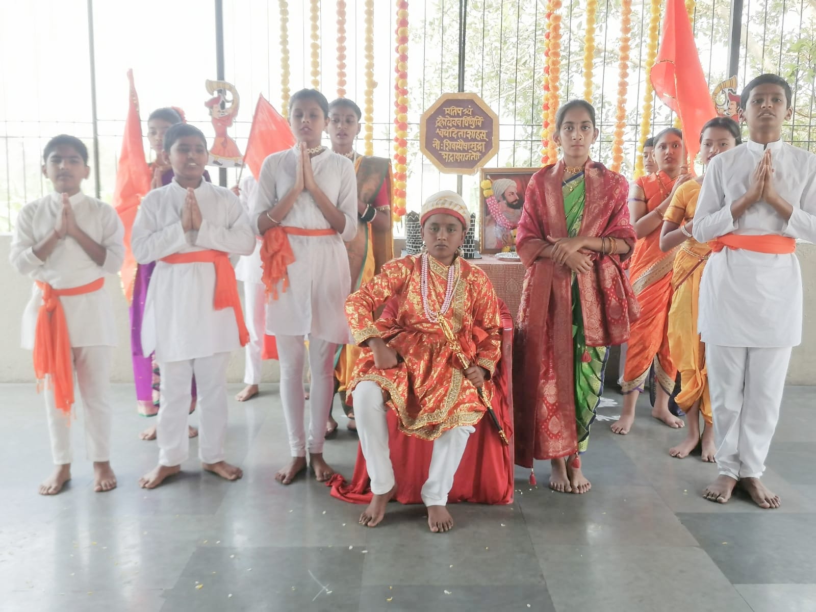 जुनी सांगवी येथील अरविंद एज्युकेशन सोसायटीत विद्यार्थ्यांनी केली शिवगर्जना