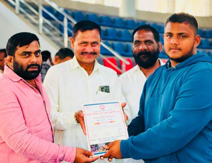 पिंपरी चिंचवड पॉलिटेक्निक कॉलेज ऑफ इंजीनियरिंगचा पैलवान स्वराज काळभोर याची राष्ट्रीय बीच रेसलिंग स्पर्धेसाठी निवड