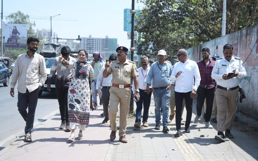 वाकड मेन चौकातील वाहतूक कोंडी सोडवण्यासाठी नगरसेविका स्नेहा कलाटे मैदानात; अधिकाऱ्यांसह पाहणी करत उपाययोजना करण्याच्या दिल्या सूचना