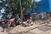 वाकड-म्हातोबानगर परिसरात महापालिकेची अतिक्रमण निर्मूलन मोहीम; ४१ अनधिकृत झोपड्या व बांधकामांवर बुलडोझर