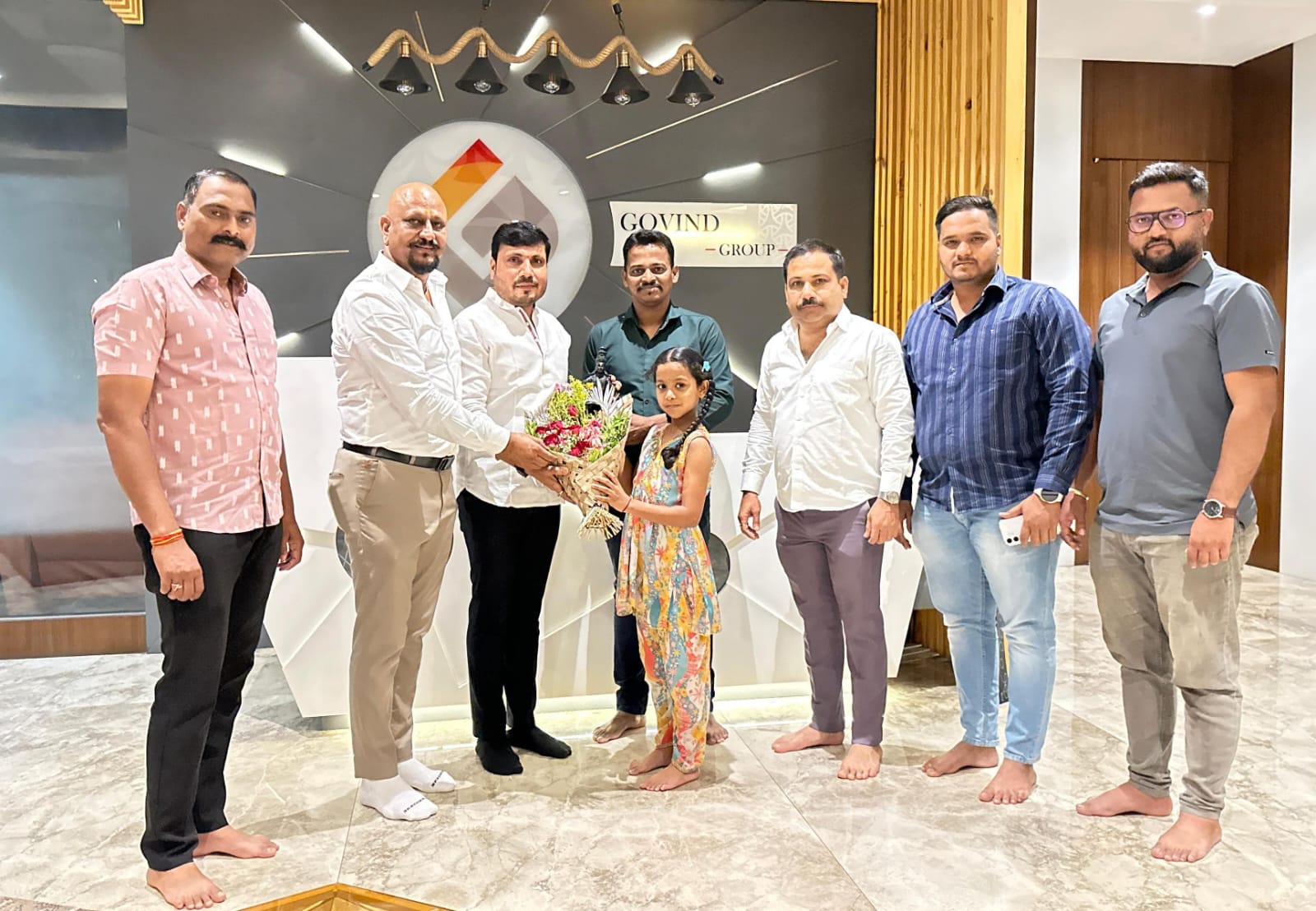 स्वराज्याच्या इतिहासाची छोटी वारसदार..! शर्विका म्हात्रेने सर केले १७५ किल्ले; शत्रुघ्न काटे यांनी केला सन्मान