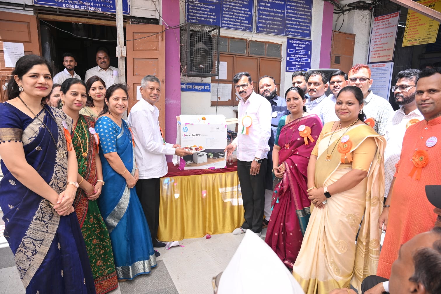 औंध येथील श्री शिवाजी विद्यामंदिर व कनिष्ठ महाविद्यालयात माजी विद्यार्थ्यांचा स्नेह मेळावा व कृतज्ञता सोहळा उत्साहात संपन्न