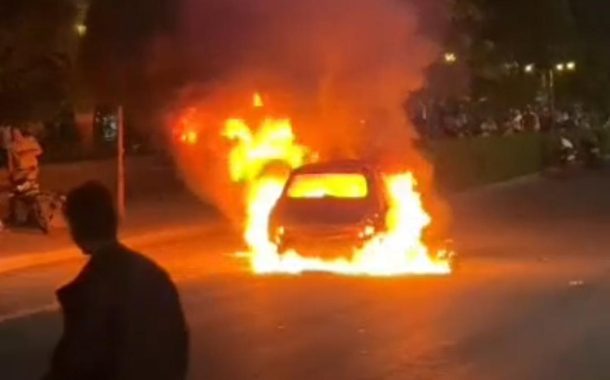 पिंपळे सौदागरमध्ये कार जळून खाक; सुदैवाने जीवितहानी टळली