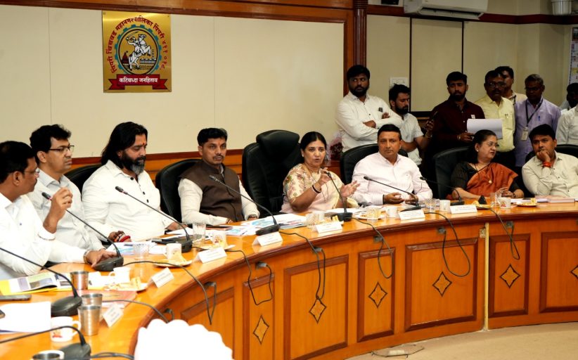पिंपरी चिंचवड शहरातील सर्व प्रकल्प वेळेत पूर्ण करा - नगरविकास राज्यमंत्री माधुरी मिसाळ
