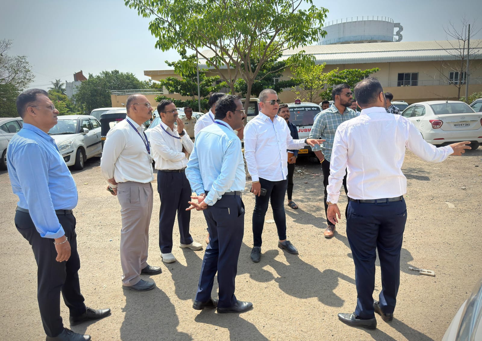 थेरगाव येथे होणाऱ्या भव्य कॅन्सर हॉस्पिटलचा सभापती अभिषेक बारणे यांनी घेतला आढावा