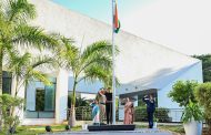 'पीएमआरडीए' मुख्यालयात महाराष्ट्र दिन उत्साहात साजरा; महानगर आयुक्त डॉ. अभिजीत चौधरी यांच्या हस्ते ध्वजारोहण