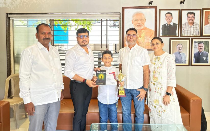 पिंपळे सौदागरचा ‘स्पेलिंग किंग’! आंतरराष्ट्रीय स्पर्धेत कु. कियान्श शर्माची चमकदार कामगिरी