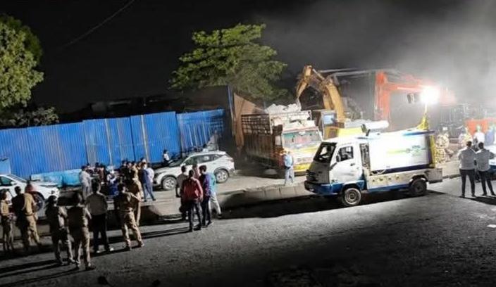 कुदळवाडीत पुन्हा बुलडोझर; अनधिकृत धार्मिक स्थळांवर महापालिकेचा 'सर्जिकल स्ट्राईक'