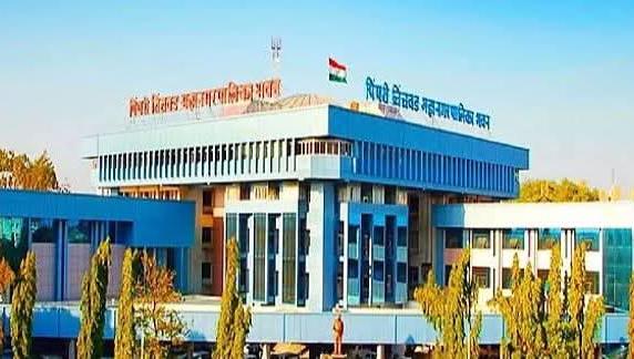 पिंपरी-चिंचवडकरांचे प्रश्न वाऱ्यावर, शहरविकासाचा बळी..!