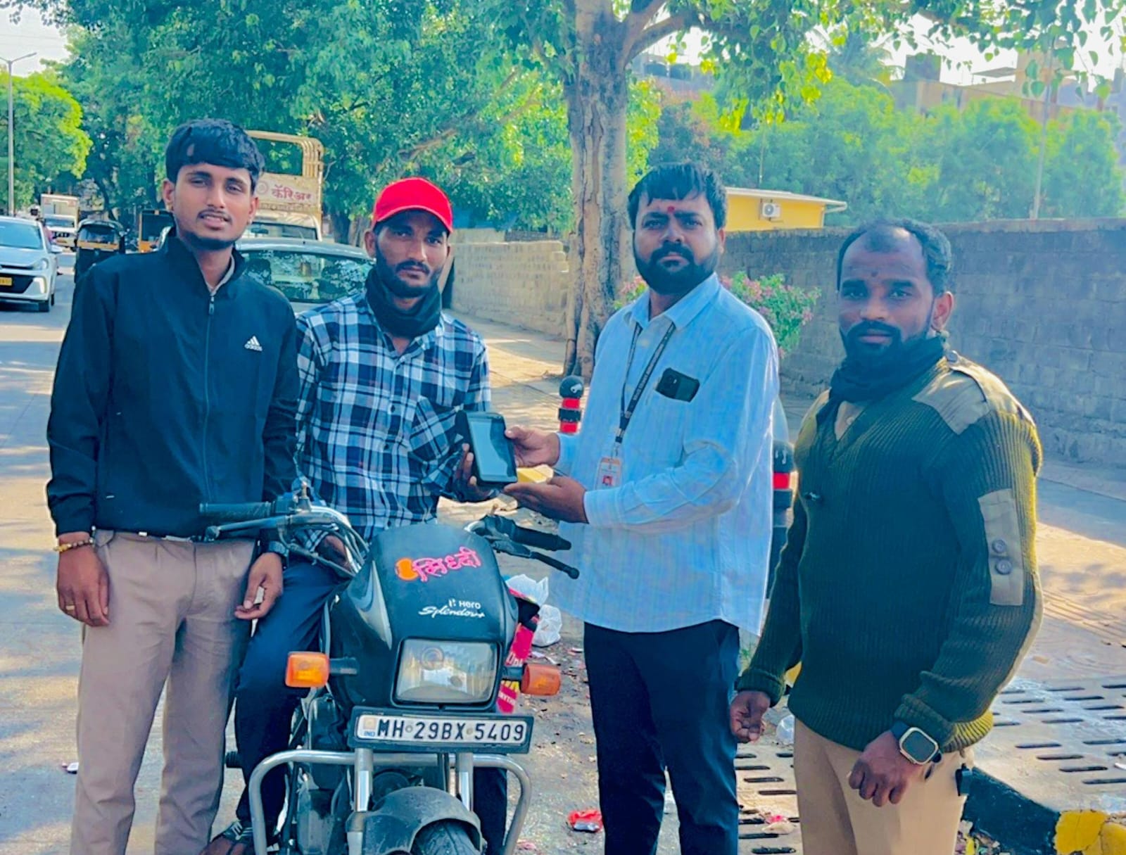 सावधान...! रस्त्यावर कचरा टाकल्यास होणार दंडात्मक कारवाई