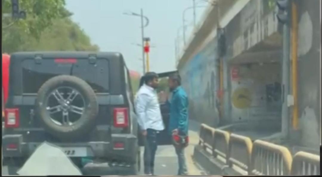 कोयता हातात घेत दहशत माजवण्याचा प्रयत्न; व्हायरल व्हिडिओनंतर पोलिसांची तात्काळ कारवाई