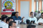 जनगणना प्रक्रियेत दिरंगाई करणाऱ्या कर्मचाऱ्यांवर कडक कारवाई करा - आयुक्त डॉ. विजय सूर्यवंशी