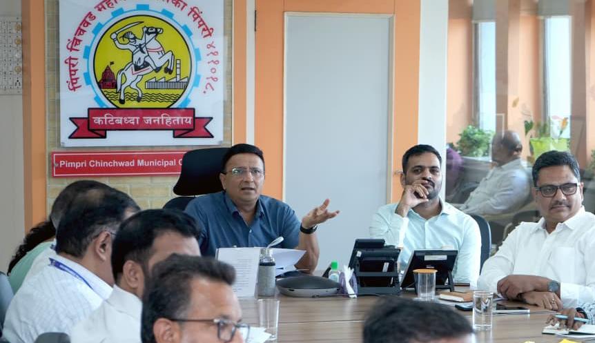 जनगणना प्रक्रियेत दिरंगाई करणाऱ्या कर्मचाऱ्यांवर कडक कारवाई करा - आयुक्त डॉ. विजय सूर्यवंशी