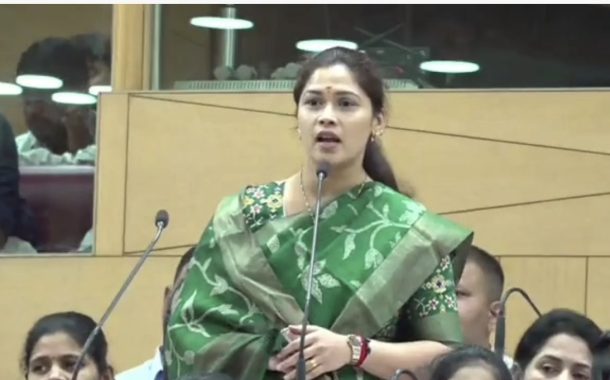 पाणीटंचाईच्या प्रश्नावर नगरसेविका श्रुती वाकडकर आक्रमक; सर्वसाधारण सभेत प्रशासनाला धरले धारेवर