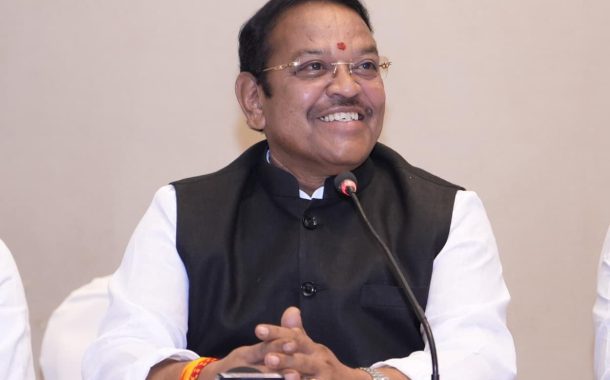 बारा वर्षात लोकसभेतील चर्चेत सर्वाधिक सहभाग; ३६ खासगी विधेयके सादर, ९६ टक्के उपस्थिती