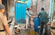 पिंपरी-चिंचवडमध्ये बेकायदेशीर दारू व्यवसायिकांना मोठा दणका; एकाच दिवसात २३ कारवाया, २९ जणांवर गुन्हे दाखल