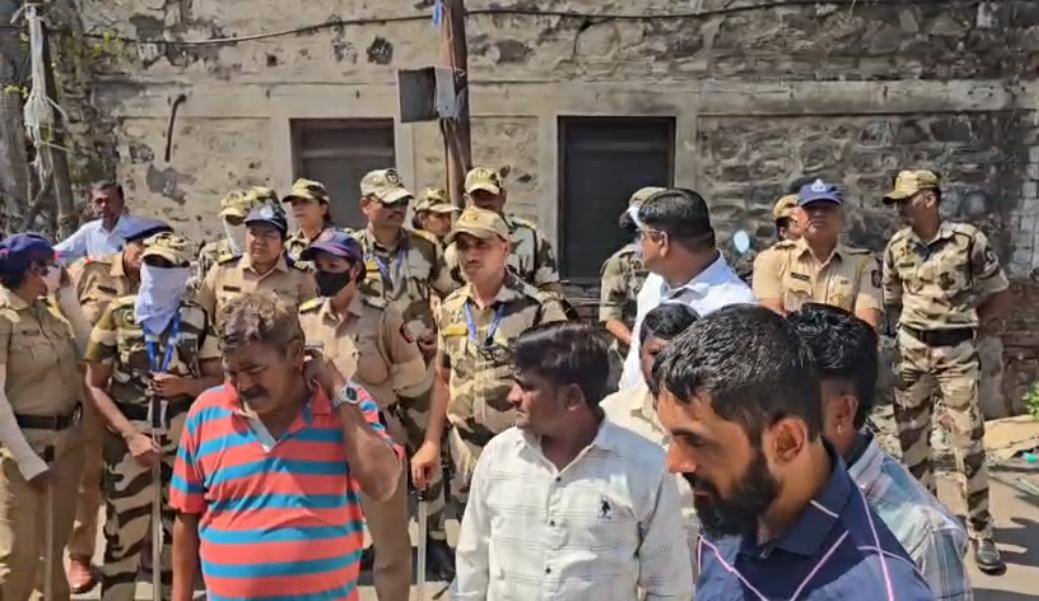 फुगेवाडी विषारी दारुकांडातील आरोपी कर्नेलसिंगच्या घरासह दारू अड्डा निस्तनाबूत होणार; महापालिकेची कारवाई सुरू