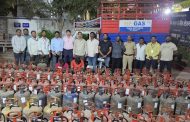 गॅस रिफिलिंग रॅकेटचा पर्दाफाश.. चाकणमध्ये पोलिसांची मोठी कारवाई; २५१ सिलेंडरांसह ९ लाख ७१ हजारांचा मुद्देमाल जप्त