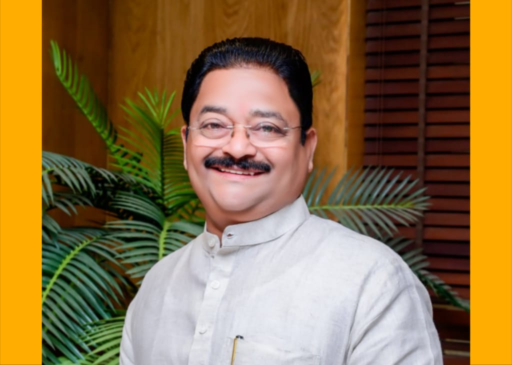 नंदुशेठ लांडे यांना आदर्श चेअरमन पुरस्कार तर अण्णासाहेब मगर सहकारी बँकेचा 'भारत रत्न सहकारिता' पुरस्काराने गौरव