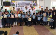कुदळवाडी येथील महापालिका शाळेतील विद्यार्थ्यांना निशा दिनेश यादव यांच्या हस्ते शालेय साहित्य वाटप