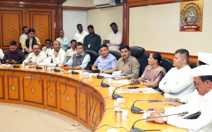 आषाढी वारी पालखी सोहळ्याच्या नियोजनाबाबत महापालिकेत आढावा बैठक संपन्न
